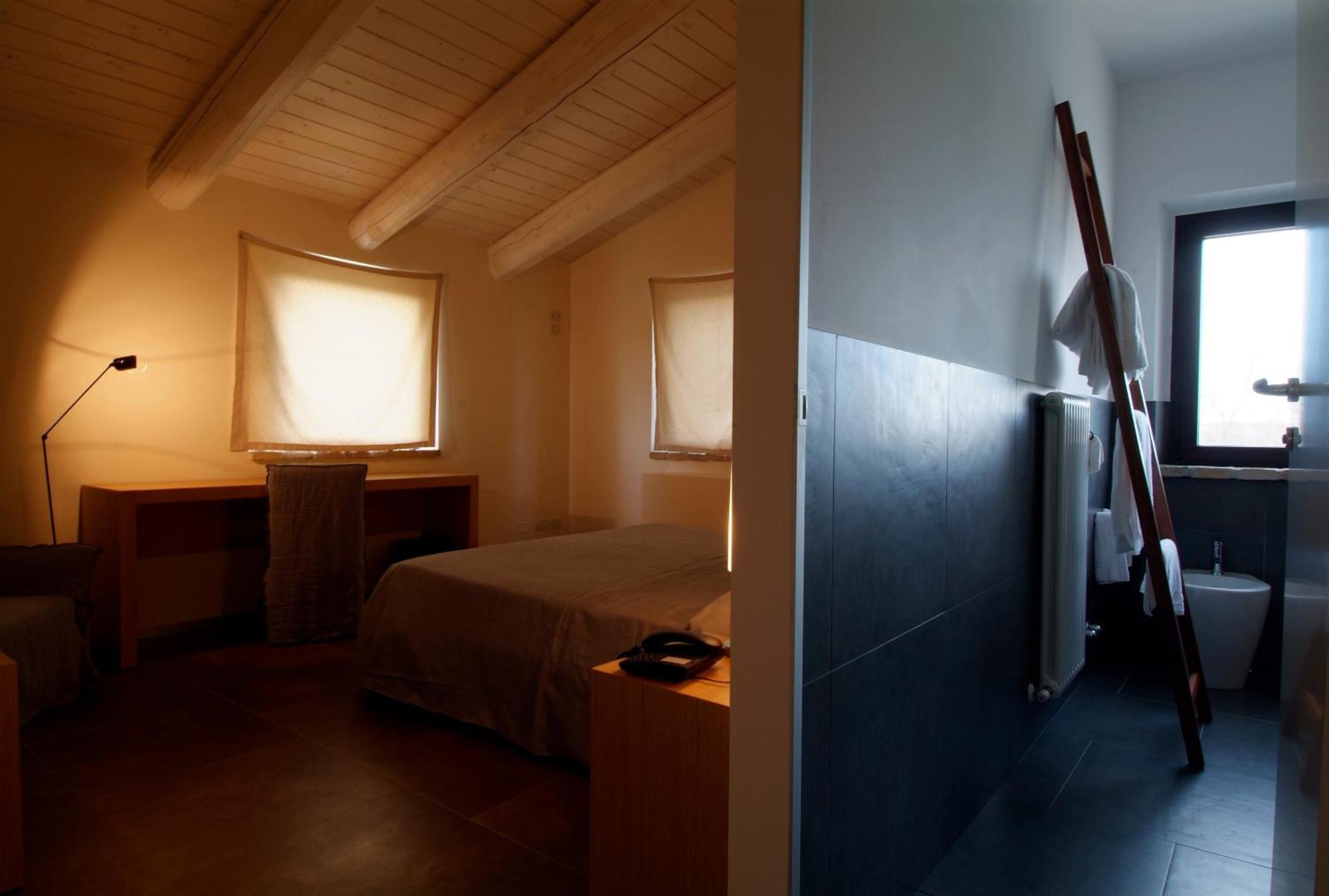 Solea Relais Di Charme- Adults Only Guest House Trecastelli Bagian luar foto