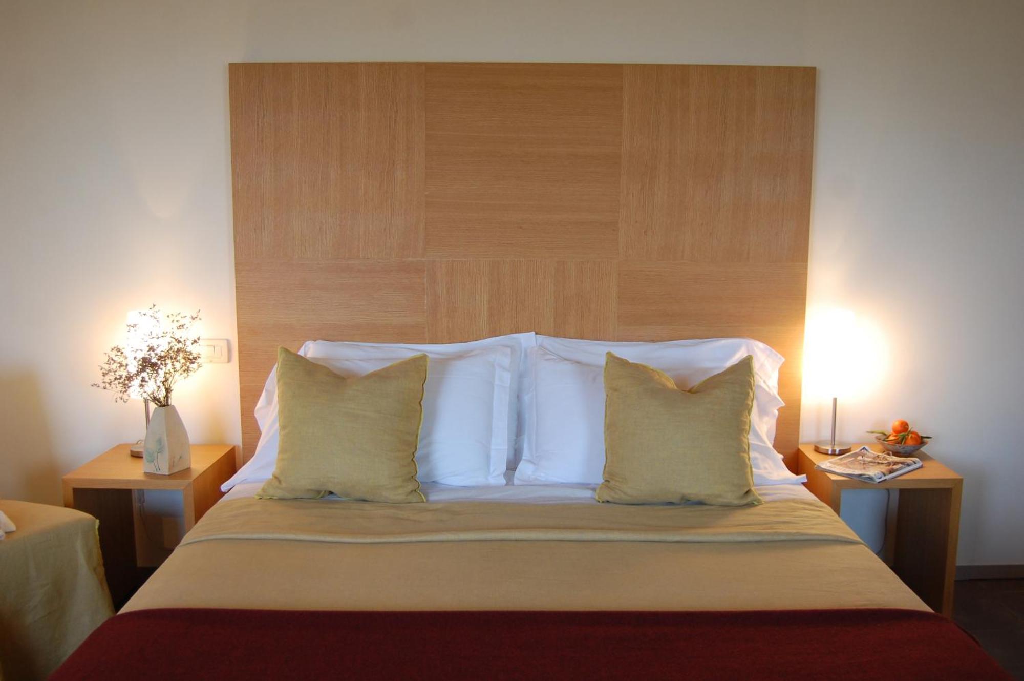 Solea Relais Di Charme- Adults Only Guest House Trecastelli Bagian luar foto