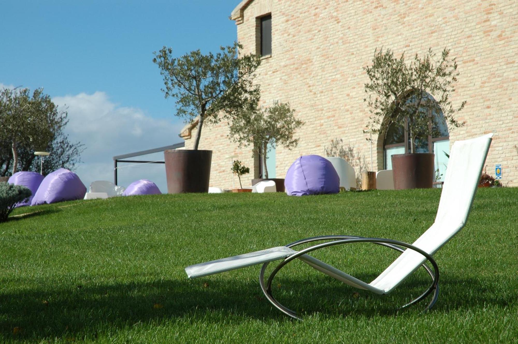 Solea Relais Di Charme- Adults Only Guest House Trecastelli Bagian luar foto