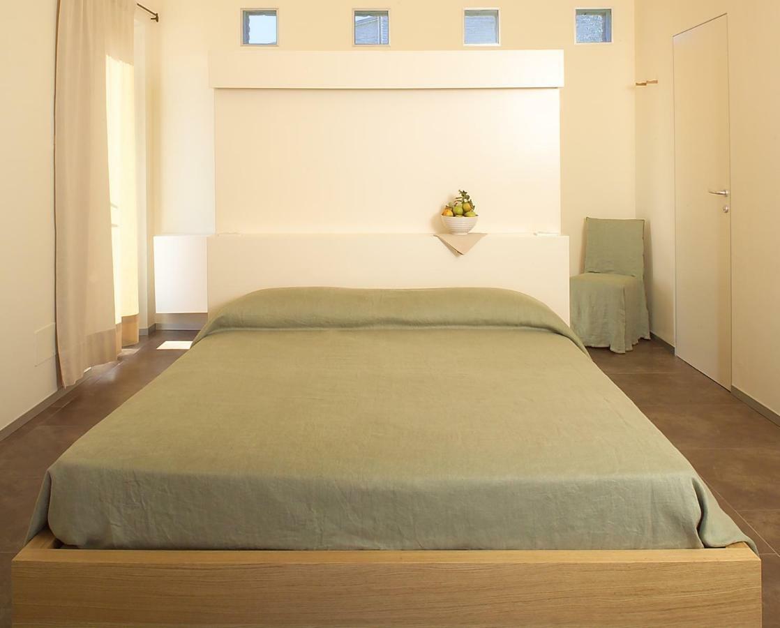 Solea Relais Di Charme- Adults Only Guest House Trecastelli Bagian luar foto